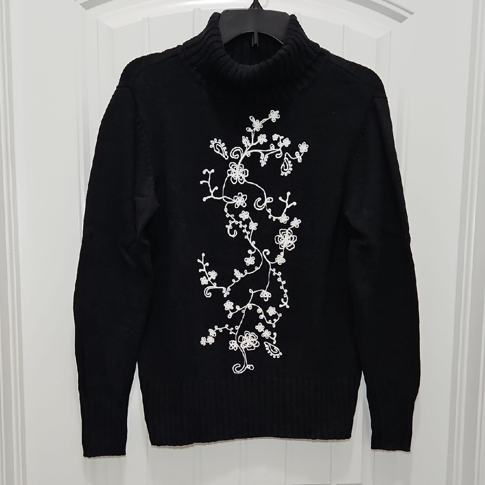 Preston & York Black Turtleneck with White Floral Design